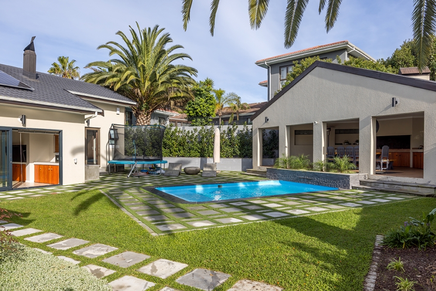 4 Bedroom Property for Sale in Amanda Glen Western Cape